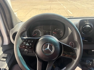 Mercedes Sprinter 8+1 an fabricatie 2022 - imagine 4