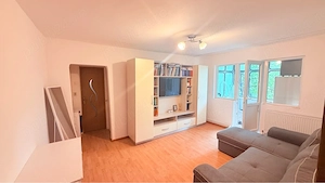 Apartament 2 camere de vânzare, mobilat, zonă liniștită Luceafărului   centrală, balcon, boxă