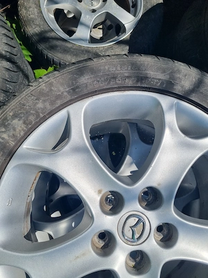 4 cauciucuri de vara 205 50 17 cu jante de aliaj 5x114.3 de mazda - imagine 5