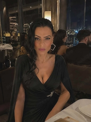 servicii totale cu o matură 41 de ani astăzi venită la voi în oraș.