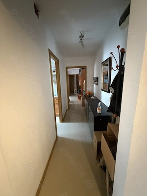 vand apartament 3 camere decomandat mare