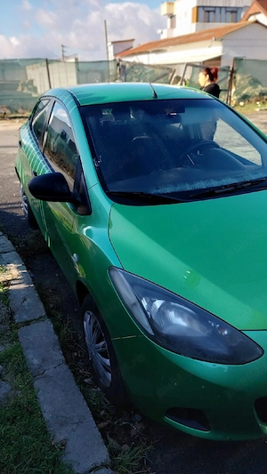 vand mazda 2 - imagine 2