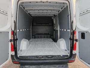 Mercedes Sprinter 315 cdi mediu model 2022 - imagine 3