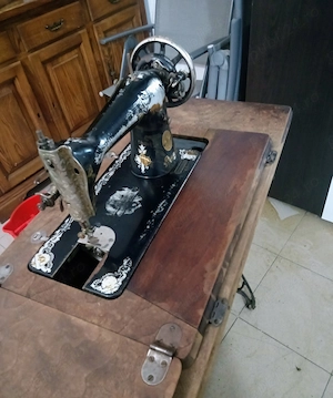 Mașina de cusut Siniger Ff veche originala