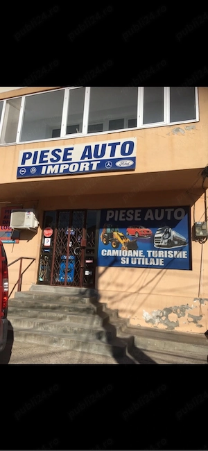 ofer spre inchiriere spatiu comercial stradal cu vad format