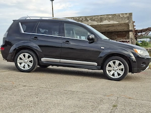 Mitsubishi Outlander 2.0TDI 4WD 7Locuri Xenon 2009 - imagine 6