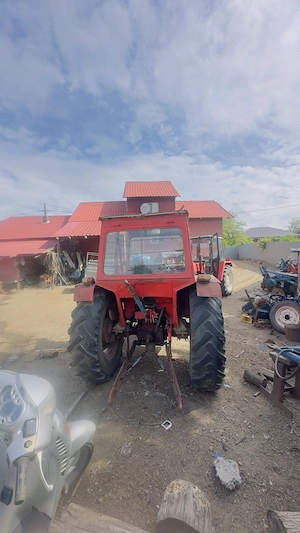 Tractor Universal 445 - imagine 3