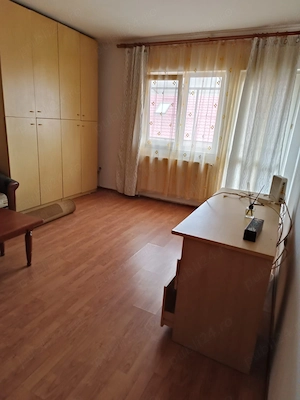 Închiriez apartament cu 2 camere  - imagine 5