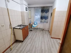 Apartament 3 camere, 2 bai, boxa, parter inalt, zona 1 Mai - imagine 6