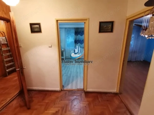 Apartament 3 camere, 2 bai, boxa, parter inalt, zona 1 Mai - imagine 5