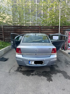 Proprietar vând Opel Astra H, 2008, 1,6 benzina, sedan - imagine 5