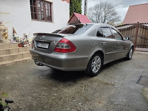 Mercedes E W211-Avantgarde - imagine 2