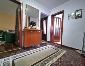 Mioriței, colț cu Banca Națională- Apartament 3 camere decomandate  - imagine 2