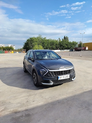 Ofer spre vânzare Kia Sportage, 1.6 benzina, 2024, varianta urban, mașina are garanție service 2031.