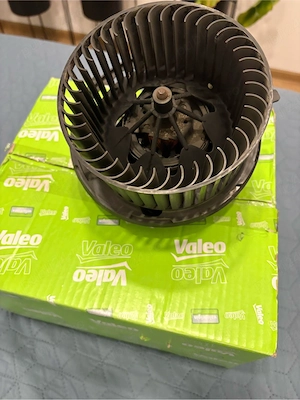 vand ventilator habitaclu skoda octavia 2 - imagine 4