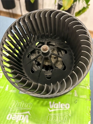 vand ventilator habitaclu skoda octavia 2 - imagine 7