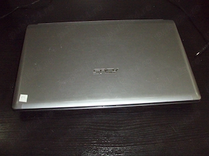 Asus N73J Intel i5-450M 17.3 HDD 320Gb RAM 4Gb tastatura cu 4 taste nefunctionale)