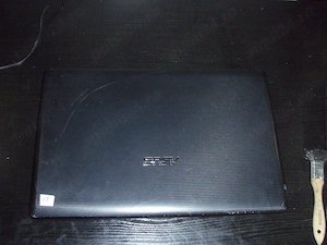 Asus F75V Intel i5-3230M 17.3'' HDD 320Gb RAM 8Gb (prezinta o dunga orizontala f subtire pe ecran)