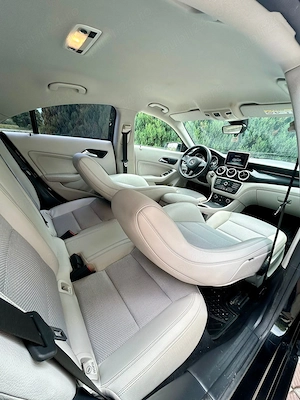 Mercedes-Benz CLA180 - imagine 6