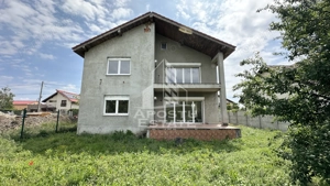 Casa individuala de vanzare cu 5 camere in Dumbravita