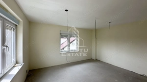 Casa individuala de vanzare cu 5 camere in Dumbravita - imagine 8