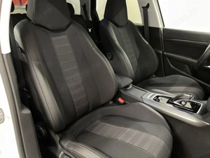 Peugeot 308 - imagine 9