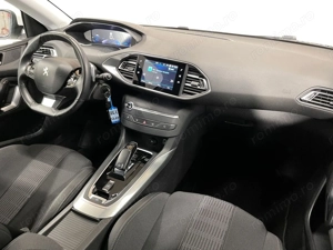 Peugeot 308 - imagine 8