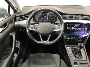 Volkswagen Passat - imagine 6