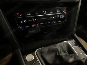 Volkswagen Passat - imagine 19