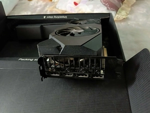 Vând placă video ASUS RTX 2080 SUPER schimb cu jbl party box - imagine 3