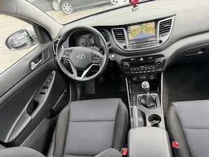 Hyundai Tucson - An 2016 - Motor 1.7 CRDI 115cp - 2WD -  Navigatie - Camera Marsarier  - imagine 16