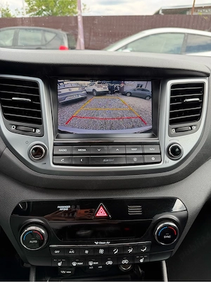 Hyundai Tucson - An 2016 - Motor 1.7 CRDI 115cp - 2WD -  Navigatie - Camera Marsarier  - imagine 10