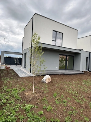 Vand duplex la cheie,zid dublu,direct proprietar,5 camere,3 bai - imagine 7