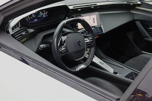 Peugeot 308 GT Plug in Hybdrid  - imagine 3
