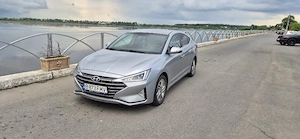 Hyundai Elantra 2020 proprietar de noua! - imagine 2