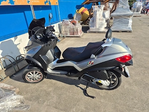 Piaggio MP3  - imagine 3