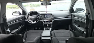 Hyundai Elantra 2020 proprietar de noua! - imagine 4