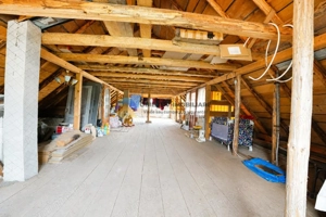 Casa Comuna Baltatesti - localitea Valea Arini , judetul Neamt - imagine 11