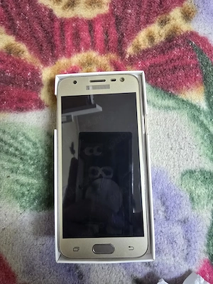Telefon Samsung j3 2015