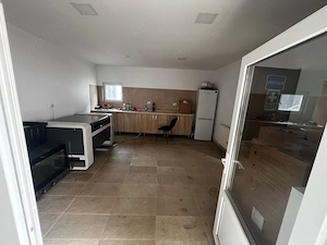 Spatiu comercial, depozit, birouri, hale, curte x  Poate fi inchiriat si partial! - imagine 6