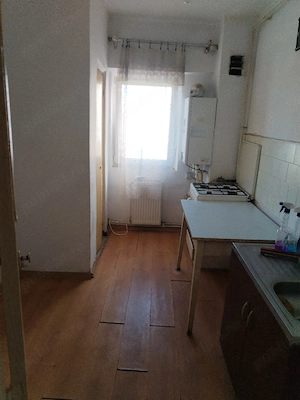 Vând apartament   - imagine 4
