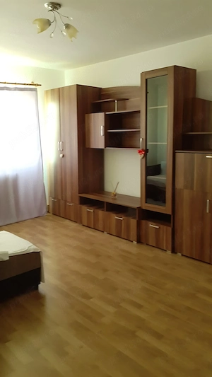 Apartament 2 camere decomandat de inchiriat - imagine 2