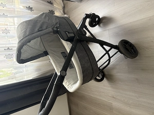 Carucior bebelusi Graco 