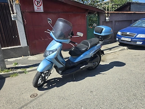 Piaggio Bevrerly 250 ie - imagine 2