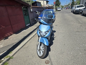 Piaggio Bevrerly 250 ie - imagine 4