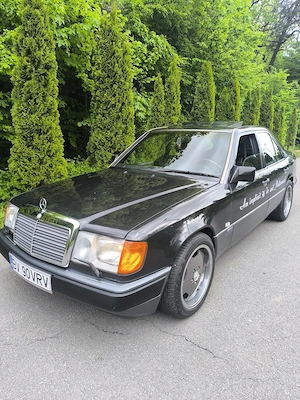 Mercedes-Benz W124 