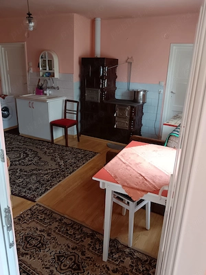 Casă familială cu curte și grădină - imagine 4