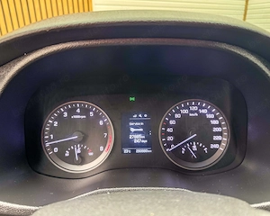HYUNDAI TUCSON 1,6 BENZINA . Euro 6 . 132 Cp . Vanzare in regim de consignatie .  - imagine 12