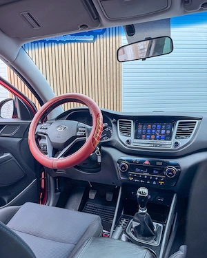 HYUNDAI TUCSON 1,6 BENZINA . Euro 6 . 132 Cp . Vanzare in regim de consignatie .  - imagine 15