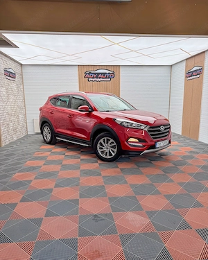 HYUNDAI TUCSON 1,6 BENZINA . Euro 6 . 132 Cp . Vanzare in regim de consignatie .  - imagine 2